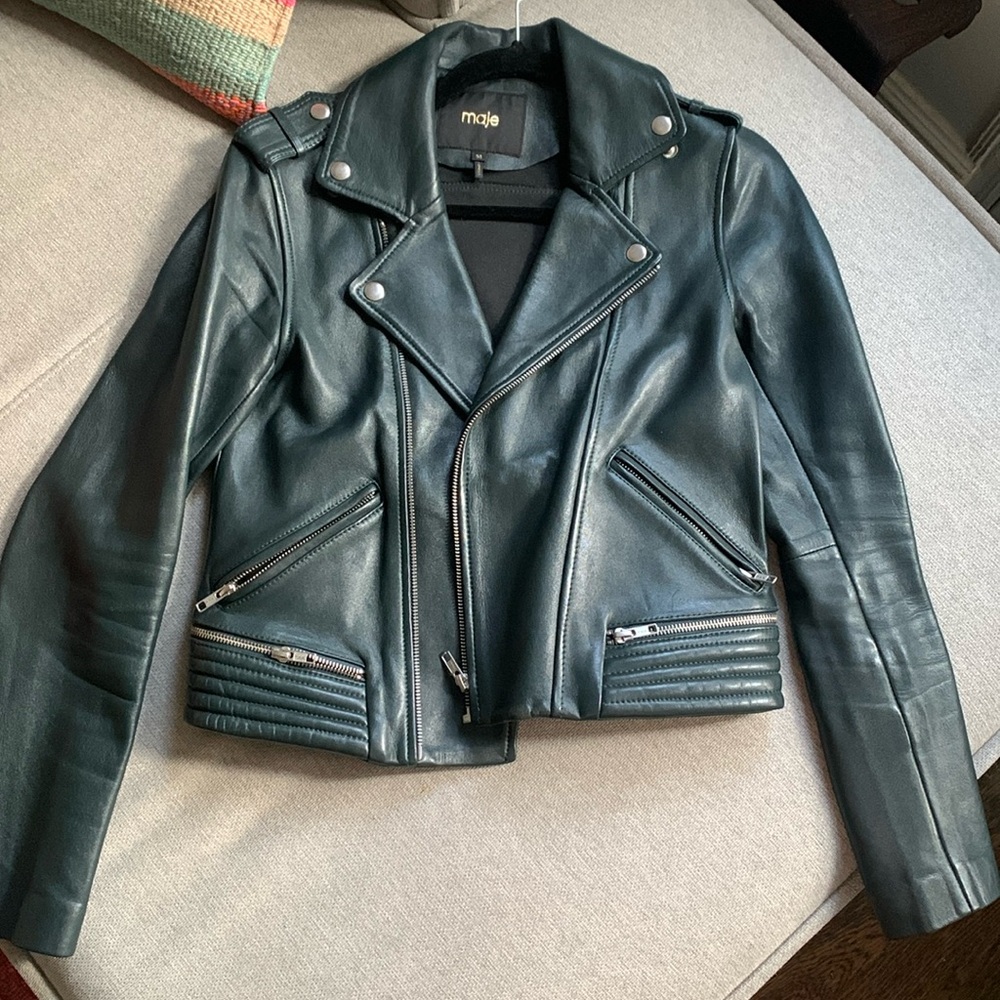 Dark green make leather jacket 💚